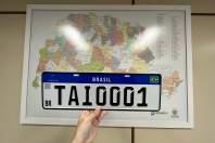 Paraná recebe nova sequência de placas veiculares com 439.956 unidades para registro
