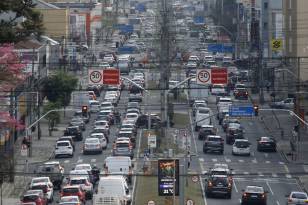 Quase 47% dos veículos do Paraná estão com o licenciamento irregular 