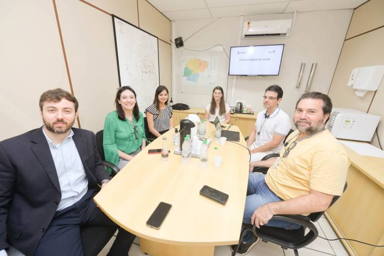 Detran-PR recebe equipe do Detran-SP para compartilhar soluções na área médica e psicológica