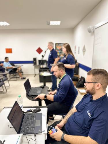 Leilões de 341 veículos em Curitiba, Londrina e Maringá rendem R$ 1,9 milhão