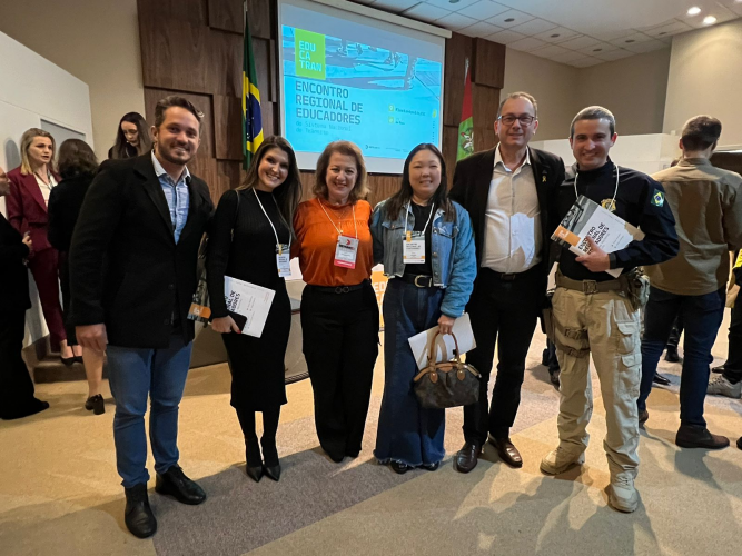 Detran-PR compartilha boas práticas de educação para o trânsito em encontro na região sul do país