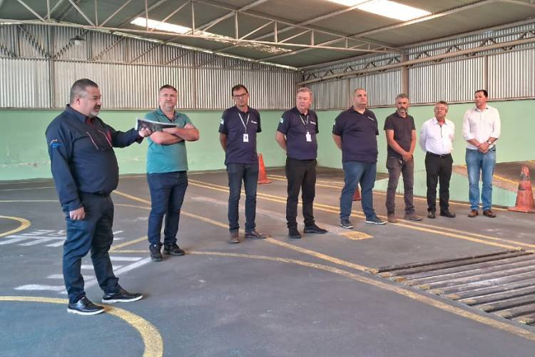 Exame prático realizado pelo Projeto Bancas Itinerantes na cidade de Tibagi.