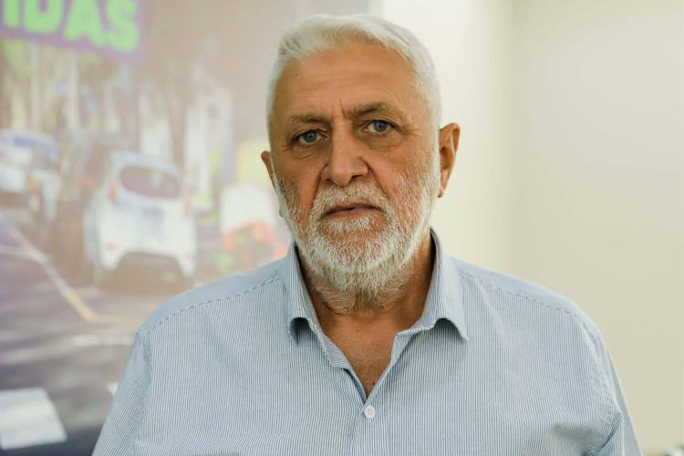 O governador Carlos Massa Ratinho Jr. anuncia investimentos de mais de R$ 100 milhões para o Detran.