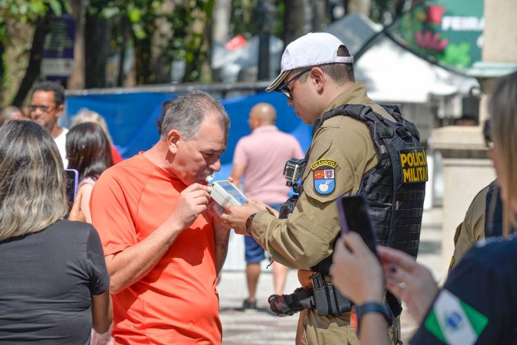 Detran-PR promove ações educativas para reduzir acidentes com motociclistas