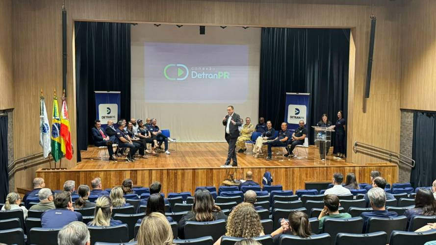 Detran-PR realiza encontro estratégico em Maringá