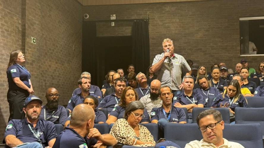 Detran-PR realiza encontro estratégico em Maringá