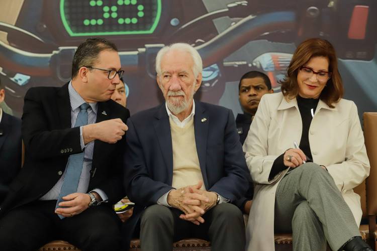 Curitiba, 18 de setembro de 2024 - No Palácio Iguaçu, o vice-governador Darci Piana participa de evento alusiva a Semana Nacional do Trânsito com anúncios do Detran-PR.