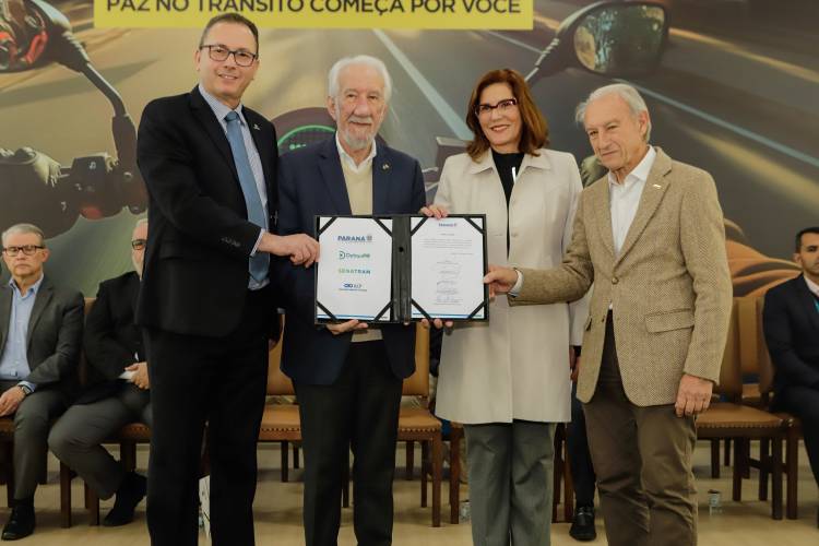 Curitiba, 18 de setembro de 2024 - No Palácio Iguaçu, o vice-governador Darci Piana participa de evento alusiva a Semana Nacional do Trânsito com anúncios do Detran-PR.