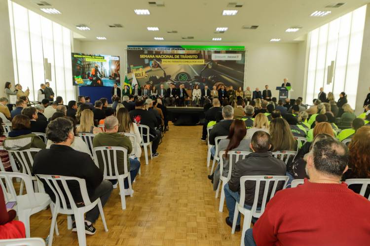 Curitiba, 18 de setembro de 2024 - No Palácio Iguaçu, o vice-governador Darci Piana participa de evento alusiva a Semana Nacional do Trânsito com anúncios do Detran-PR.