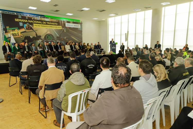 Curitiba, 18 de setembro de 2024 - No Palácio Iguaçu, o vice-governador Darci Piana participa de evento alusiva a Semana Nacional do Trânsito com anúncios do Detran-PR.