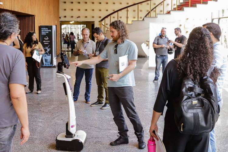 Estado apresenta potenciais da Inteligência Artificial em evento para servidores públicos