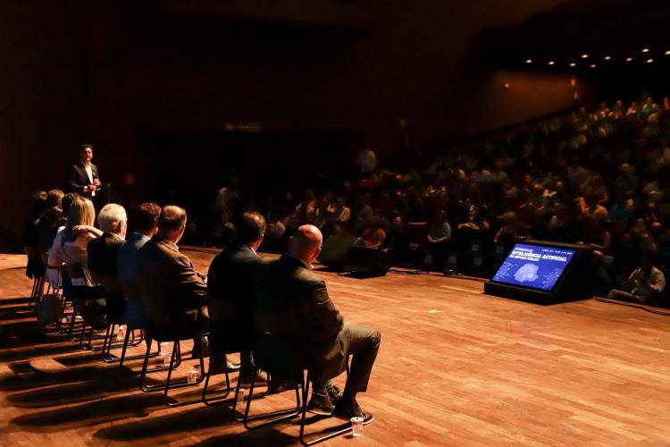 Estado apresenta potenciais da Inteligência Artificial em evento para servidores públicos