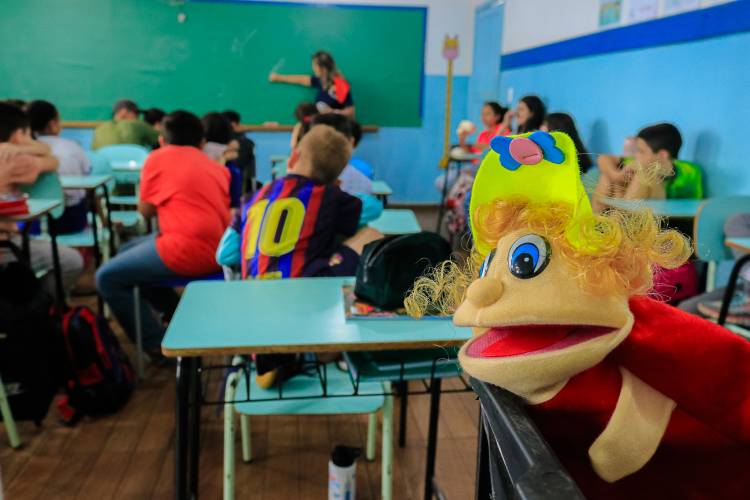 Detran-PR realiza palestras educativas para conscientizar estudantes sobre segurança no trânsito no município de Tibagi