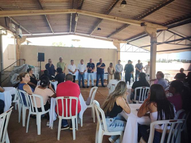 Detran-PR realiza 61ª e 62ª Bancas Itinerantes em Paranacity e Tuneiras do Oeste