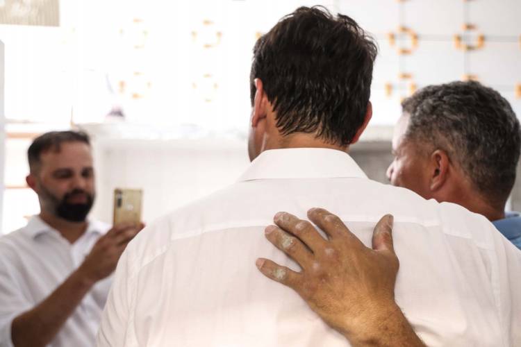 Educação e outros setores: Estado lança soluções de IA em parceria com o Google