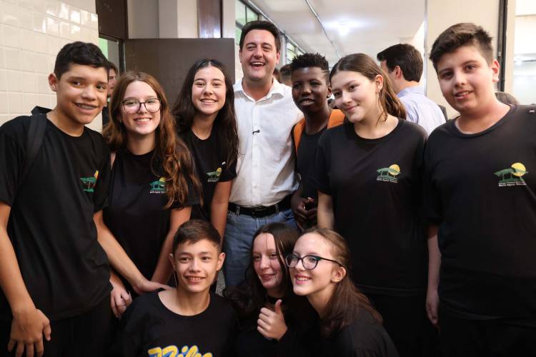 Educação e outros setores: Estado lança soluções de IA em parceria com o Google