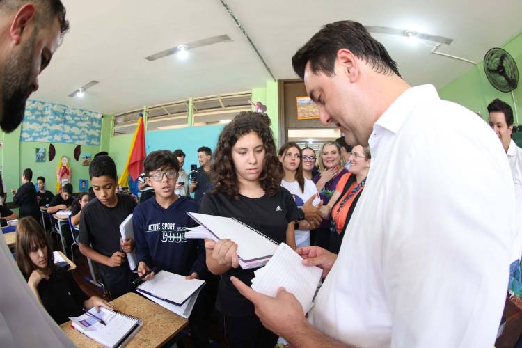 Educação e outros setores: Estado lança soluções de IA em parceria com o Google