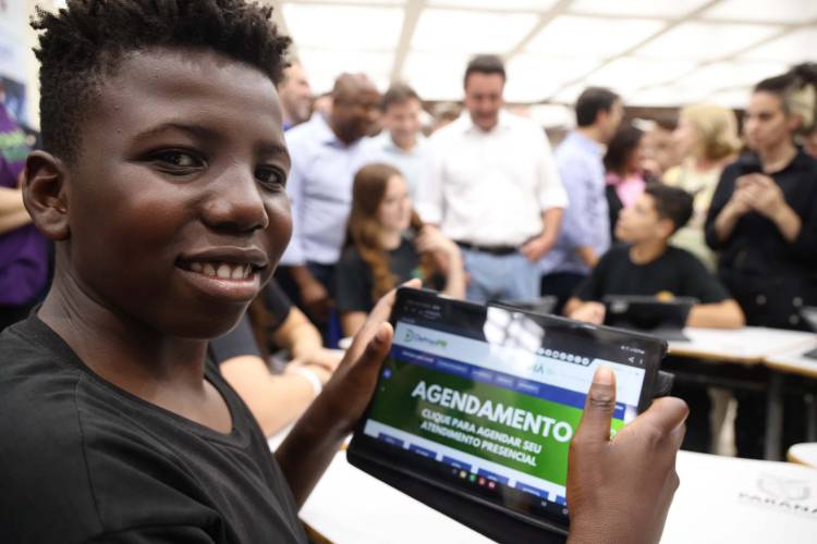 Educação e outros setores: Estado lança soluções de IA em parceria com o Google