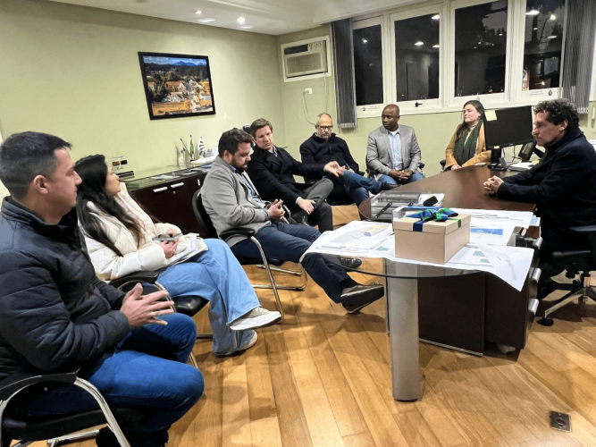 Presidente do Detran‑PR conhece projeto do novo posto avançado de Piraquara