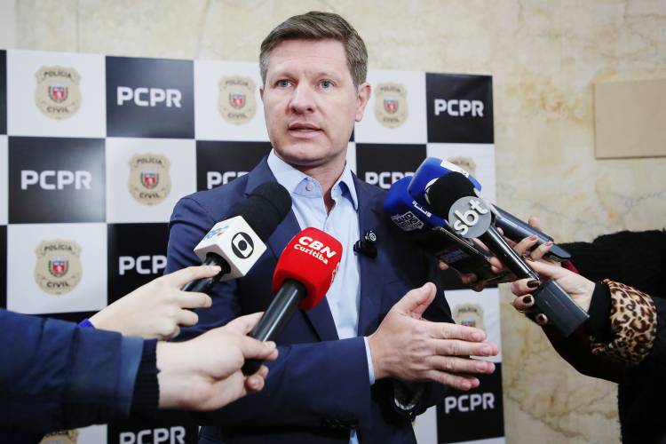 Detran-PR participa de operação contra empresas envolvidas em fraude veicular