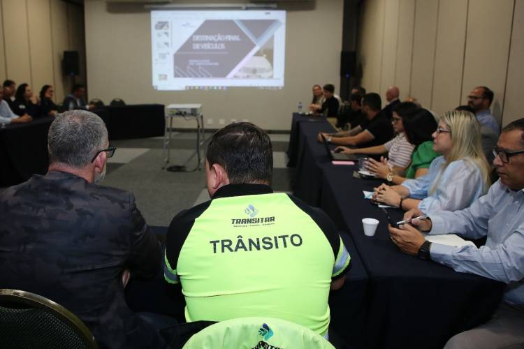 Fóruns Temáticos abrem o 83º Encontro Nacional de Detrans em Foz do Iguaçu