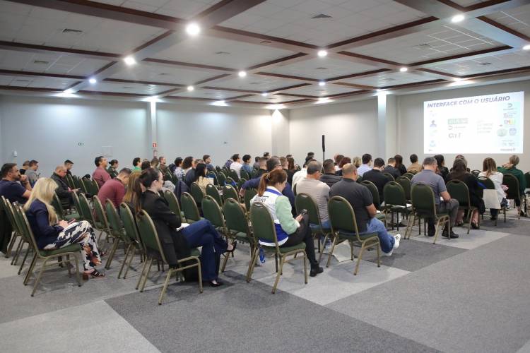 Fóruns Temáticos abrem o 83º Encontro Nacional de Detrans em Foz do Iguaçu