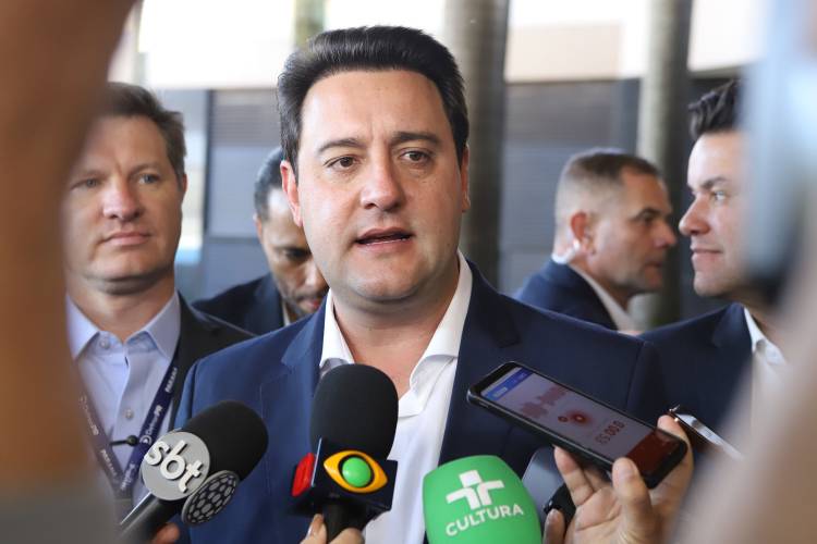 Sinaliza Paraná: governador libera R$ 100 milhões para sinalização viária das cidades