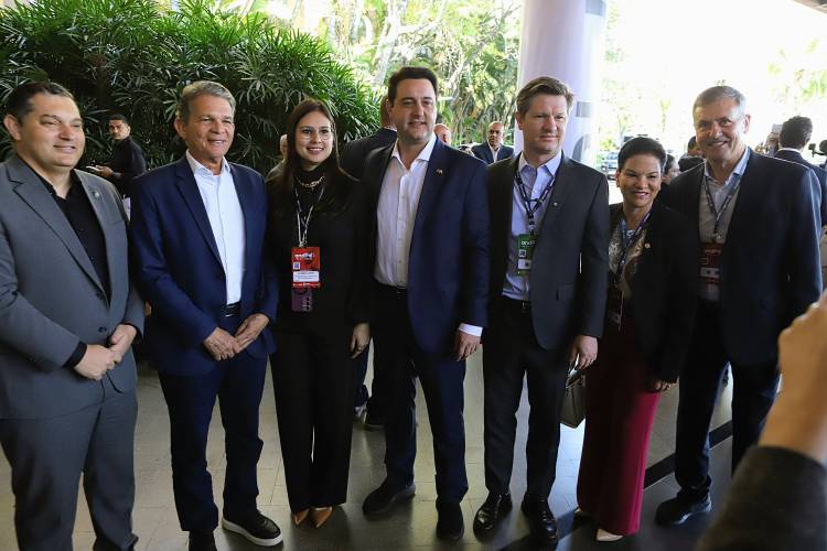 Sinaliza Paraná: governador libera R$ 100 milhões para sinalização viária das cidades