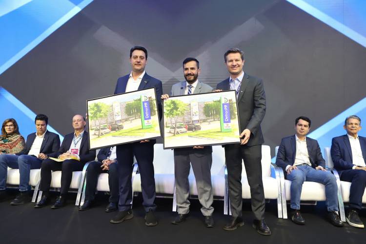 Sinaliza Paraná: governador libera R$ 100 milhões para sinalização viária das cidades