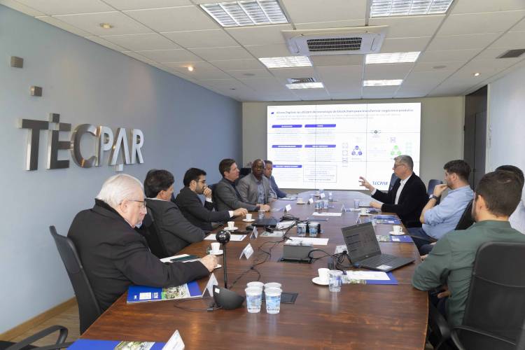 Tecpar e Detran-PR discutem criação de token para registrar histórico de veículos