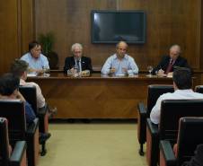 Diretoria do Detran-PR e vice-governador prestigiam concessionários de veículos