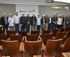Detran-PR recebe prefeitos e reforça parceria