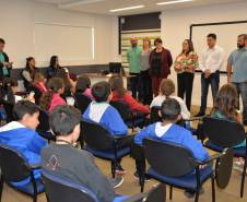 Em parceria com a Ecovia, Detran-PR leva alunos de Pinhais para aprender sobre o trânsito na minipista
