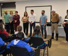 Em parceria com a Ecovia, Detran-PR leva alunos de Pinhais para aprender sobre o trânsito na minipista