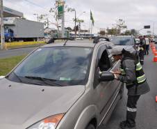 Detran realiza ações educativas em homenagem ao dia do motorista em Curitiba