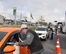 Detran realiza ações educativas em homenagem ao dia do motorista em Curitiba