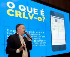 Paraná já emite Registro de Licenciamento de Veículo eletrônico