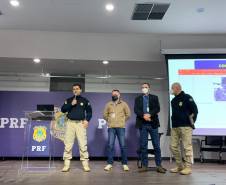 Em operação conjunta, PRF identifica veículos roubados ou furtados em pátio do Detran