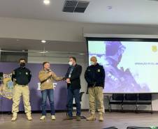 Em operação conjunta, PRF identifica veículos roubados ou furtados em pátio do Detran