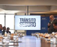 Diretor-geral do Detran participa de evento na Associação Comercial do Paraná