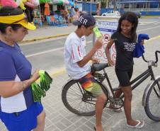 Com brincadeiras e blitz educativas, Detran-PR reforça cuidados no trânsito no Litoral