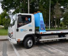 Comemoração de um ano da placa preta no Paraná reúne mais de 100 veículos antigos