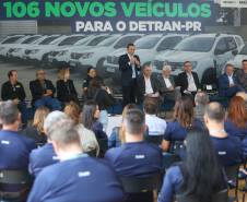 Estado entrega 106 veículos e equipamentos para reforçar atendimentos do Detran-PR