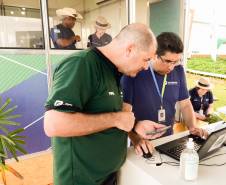 “Agência Rural” do Detran-PR realiza centenas de atendimentos aos visitantes do Show Rural em Cascavel