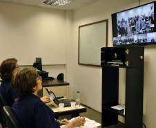 O Conselho Estadual de Trânsito (Cetran), com apoio do Departamento de Trânsito do Paraná (Detran), quer interagir com as prefeituras e auxiliar na melhor gestão do tráfego nos municípios do Estado. Todos os meses, os conselheiros do Cetran vão conversar com gestores da área nas cidades para discutir legislação e mudanças necessárias, usando o Sistema de Videoconferência do Detran.