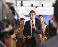 O governador Beto Richa entrega nesta terça-feira (21), em Curitiba, 384 bafômetros para uso em blitz de trânsito realizadas pela Polícia Militar do Paraná