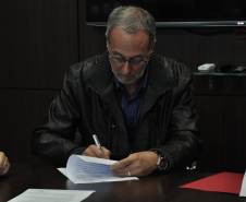 O Departamento de Trânsito do Paraná (Detran) e a Pontifícia Universidade Católica (PUC) oferecem a partir de junho o curso de especialização em Gestão da Mobilidade Urbana e Saúde Pública. Com conteúdo interdisciplinar, as aulas são voltadas para profissionais graduados em todas as áreas e com interesse no tema trânsito. 
