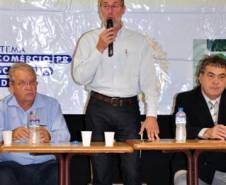 Para concluir a fase de entrega dos diplomas dos cursos de capacitação, que teve início no ano passado, o Sindepar, em parceria com o Detran-PR, realizou um evento em Londrina, no dia 19 de abril. Na ocasião estiveram presentes, além de membros da diretoria do Sindepar e do Detran-PR, mais de 100 despachantes de Londrina e da região norte do estado.