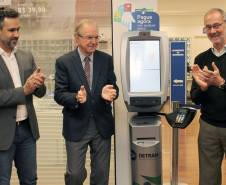 Detran inaugura Totem na Associação Comercial do Paraná