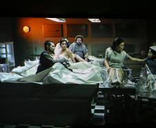 O Detran-PR lançou nesta quarta-feira (31) uma nova campanha publicitária para conscientizar os motoristas sobre as principais causas de acidentes de trânsito. São três filmes com cenas fortes que mostram as consequências de dirigir em alta velocidade, embriagado ou utilizando aparelhos celulares. Curitiba,31/10/2018 Foto:Jaelson Lucas / ANPr